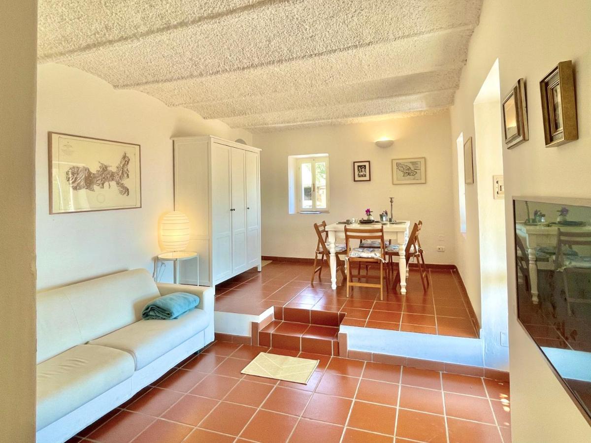 Апартаменты Aria Di Collina - Isola D'Elba Порт-Аццурро Экстерьер фото